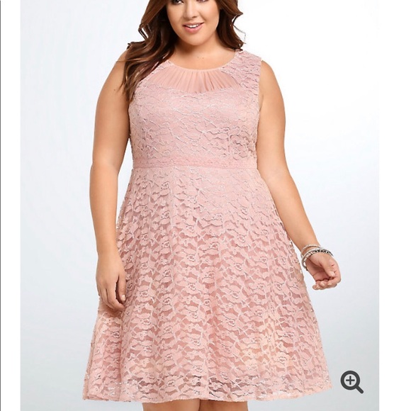 torrid Dresses & Skirts - Torrid Lace Metallic Party Dress w/free jacket